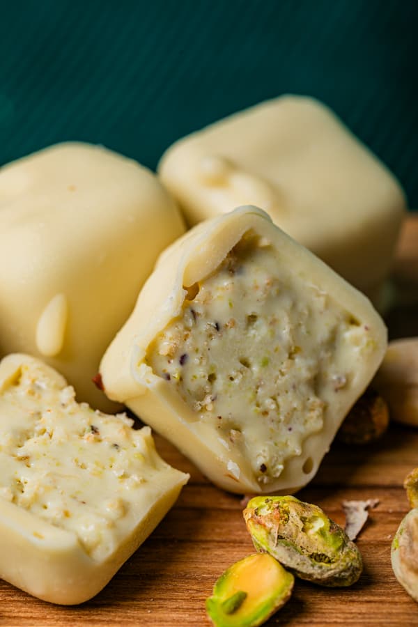 Bombom de pistache Cubi